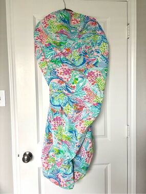 Lilly Pulitzer Pottery Barn Kids Mermaid Cove print crib sheet
